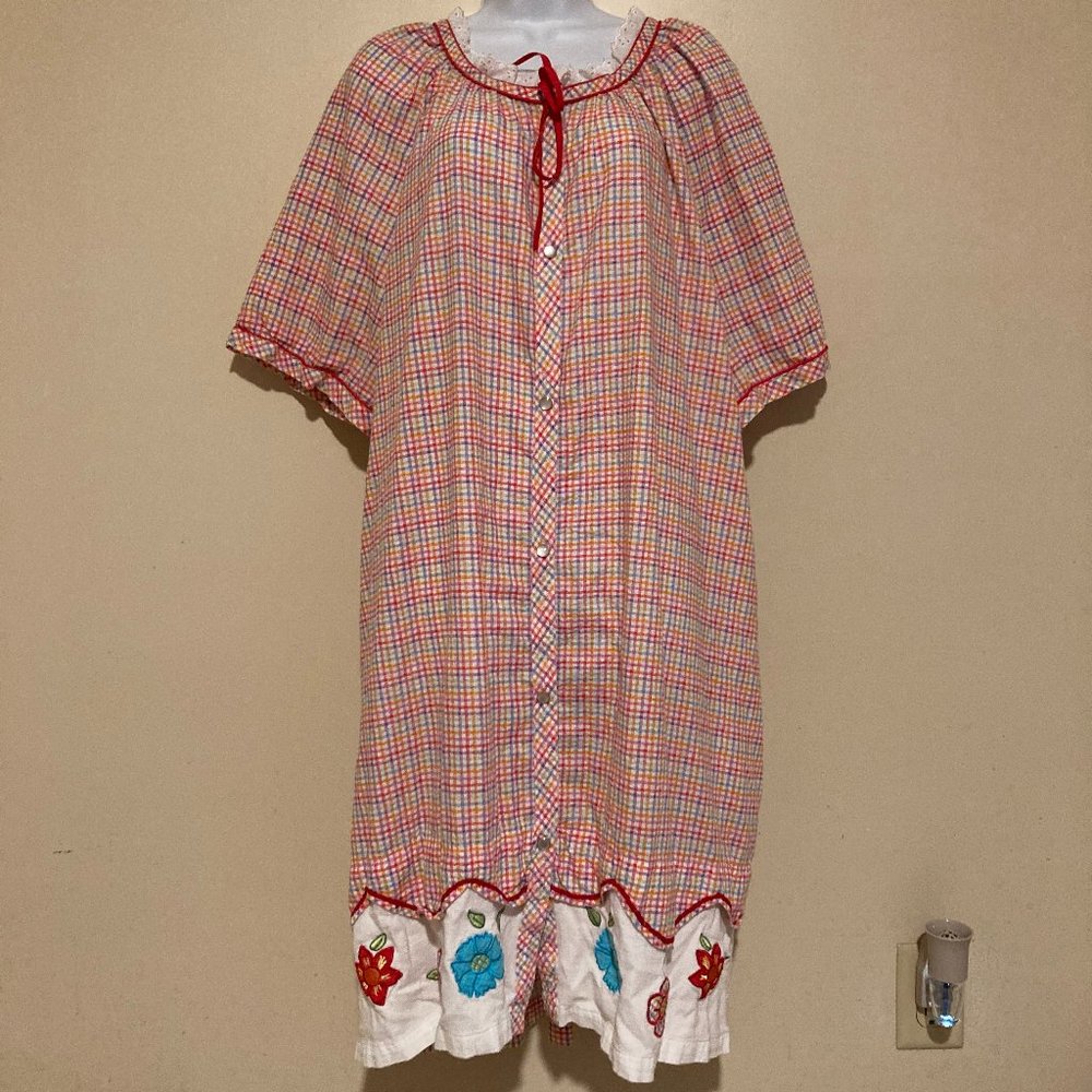 Vintage Premier Intimates Plus Colorful Gingham Applique House Coat Robe